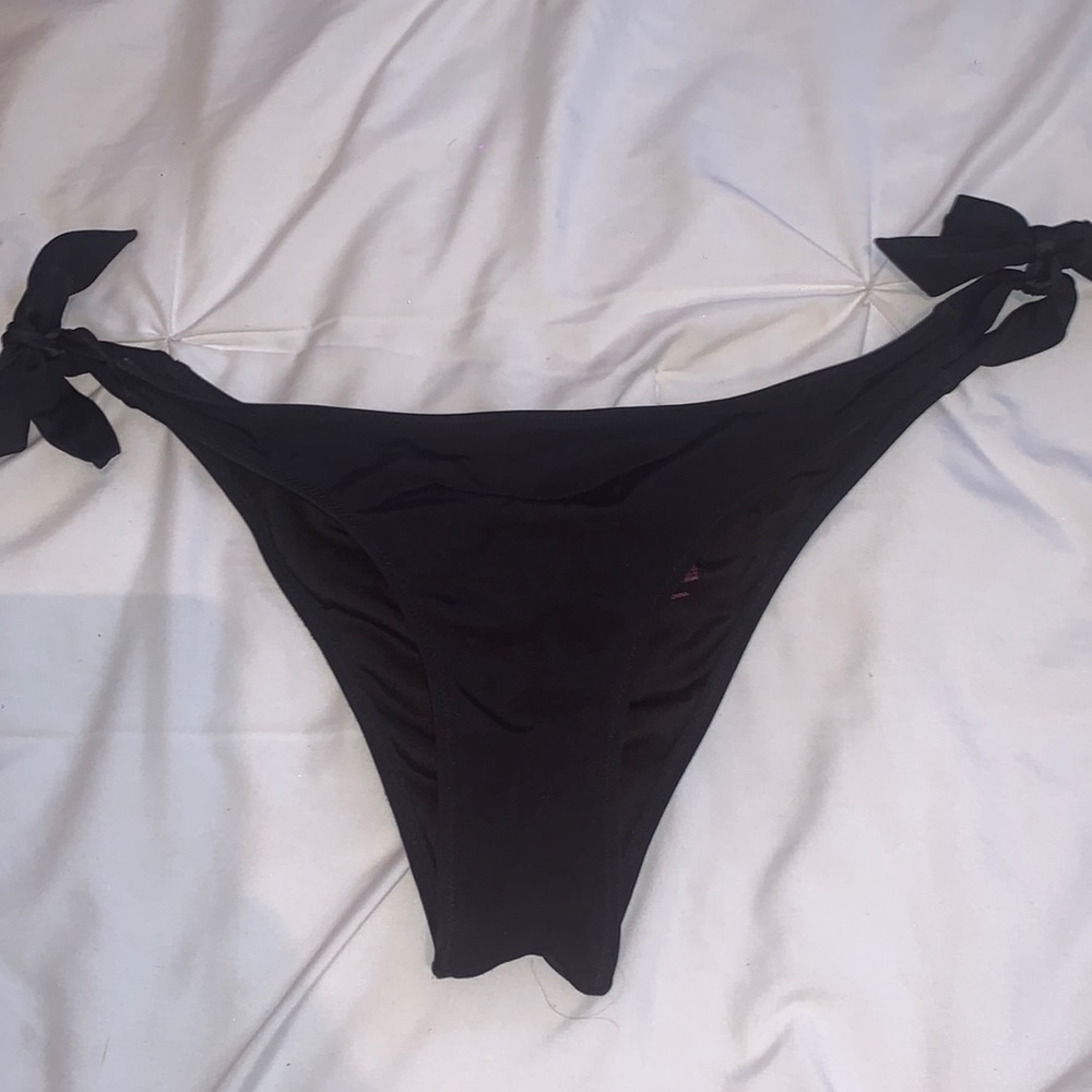 Victoria secret bikini bottoms.